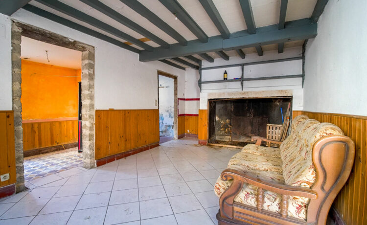 Maison de village à rénover 108 m² 3