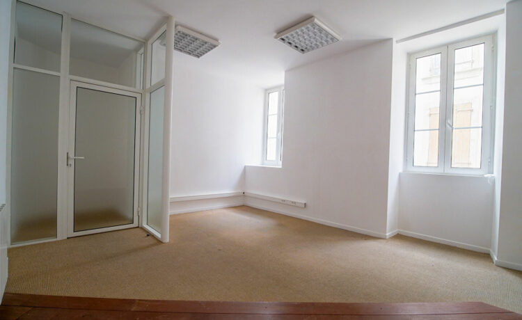 Local commercial rue GAMBETTA 50 m2 3