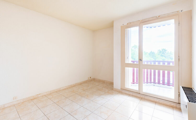 T2 vendu libre proche centre ville