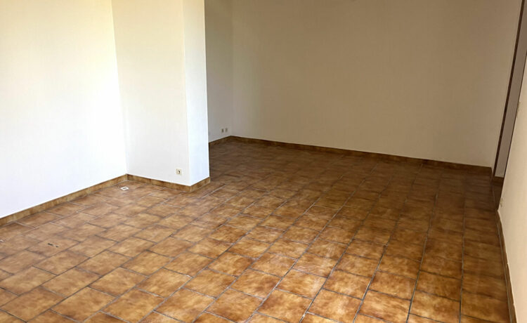 Maison Latrille 3 pièce(s) 93.55 m2 2