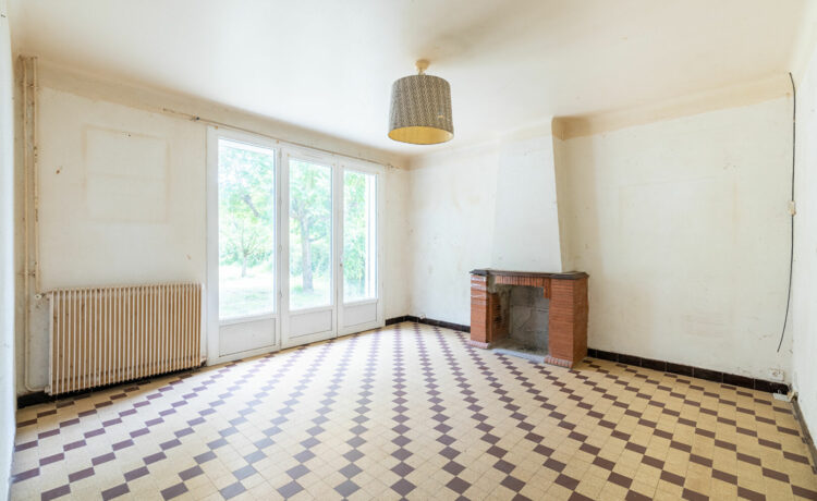 Maison à fort potentiel entre Amou et Pomarez ? Terrain de 1500 m² et dépendances 2