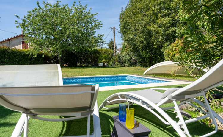 Maison familiale avec piscine, à deux pas des écoles 1