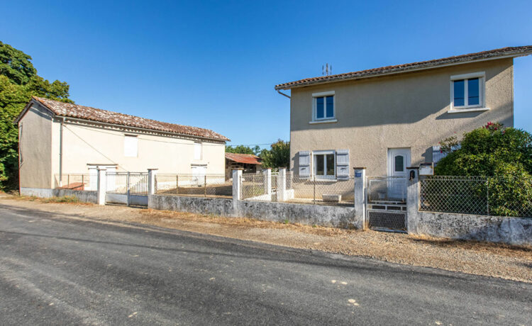 Maison avec dépendance 1
