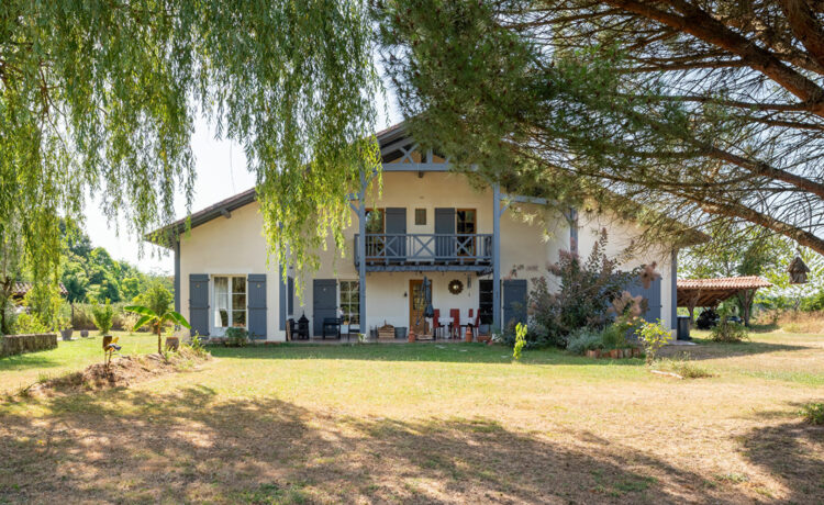 Maison familiale 7 pièces 200m2 1