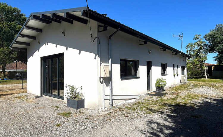 Maison Aire Sur L Adour 4 pièce(s) 120 m2 1