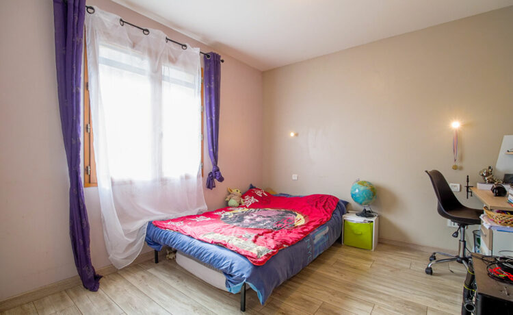 Maison Moustey 5 pièce(s) 6 m2 4