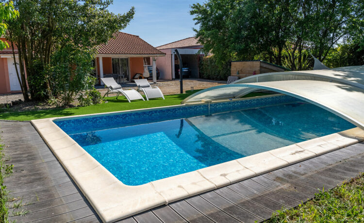 Maison familiale avec piscine 1