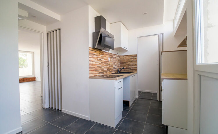 Appartement type T5 refait à neuf en centre ville Biscarrosse 3