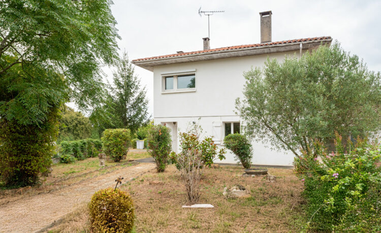 Maison 7 pièce(s) 174 m2