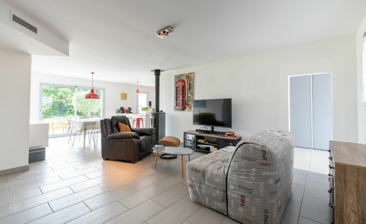 Maison 5 pièce(s) 111.8 m2 1